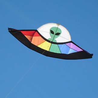 Joel_Scholz_flying_saucer_kite (2)